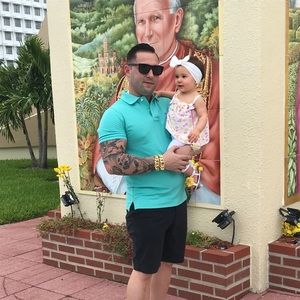 Meet your Posher, Ernesto